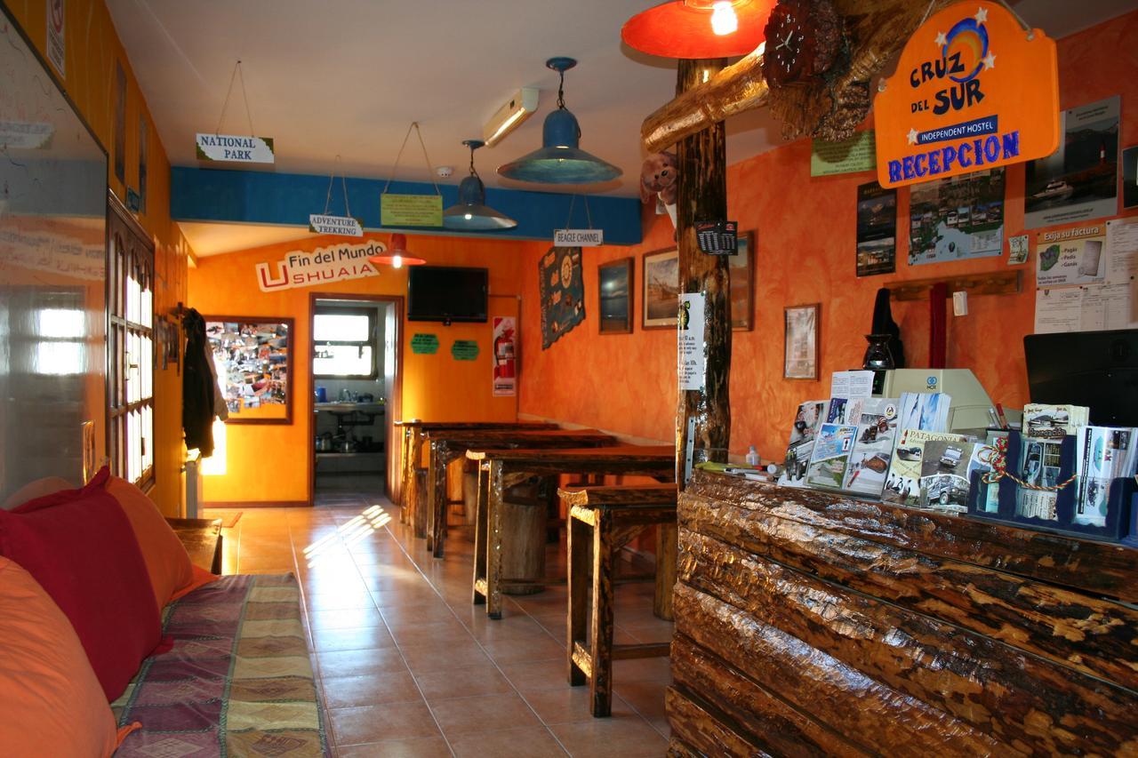 Hostel Cruz Del Sur Ushuaia Exterior photo